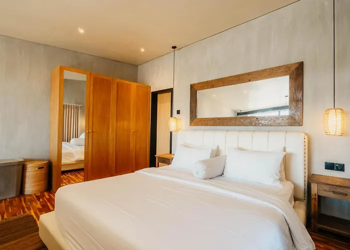 X - 1bedroom Mezanine In Bumbak Near